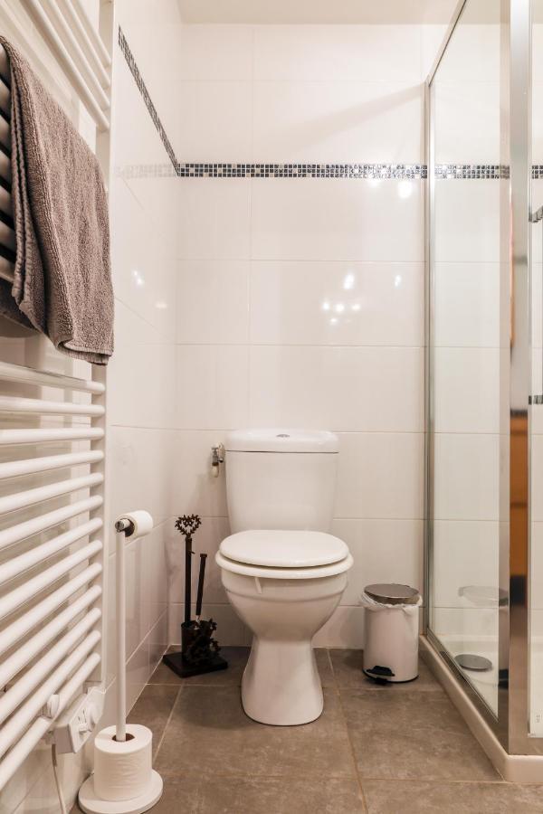 Country House - La Charbonniere Villa Continvoir Bagian luar foto
